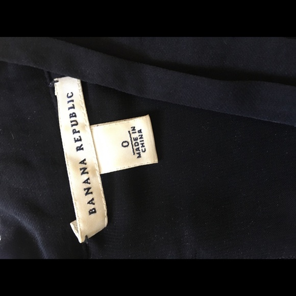 Banana Republic Sleeveless Top - Picture 3 of 5